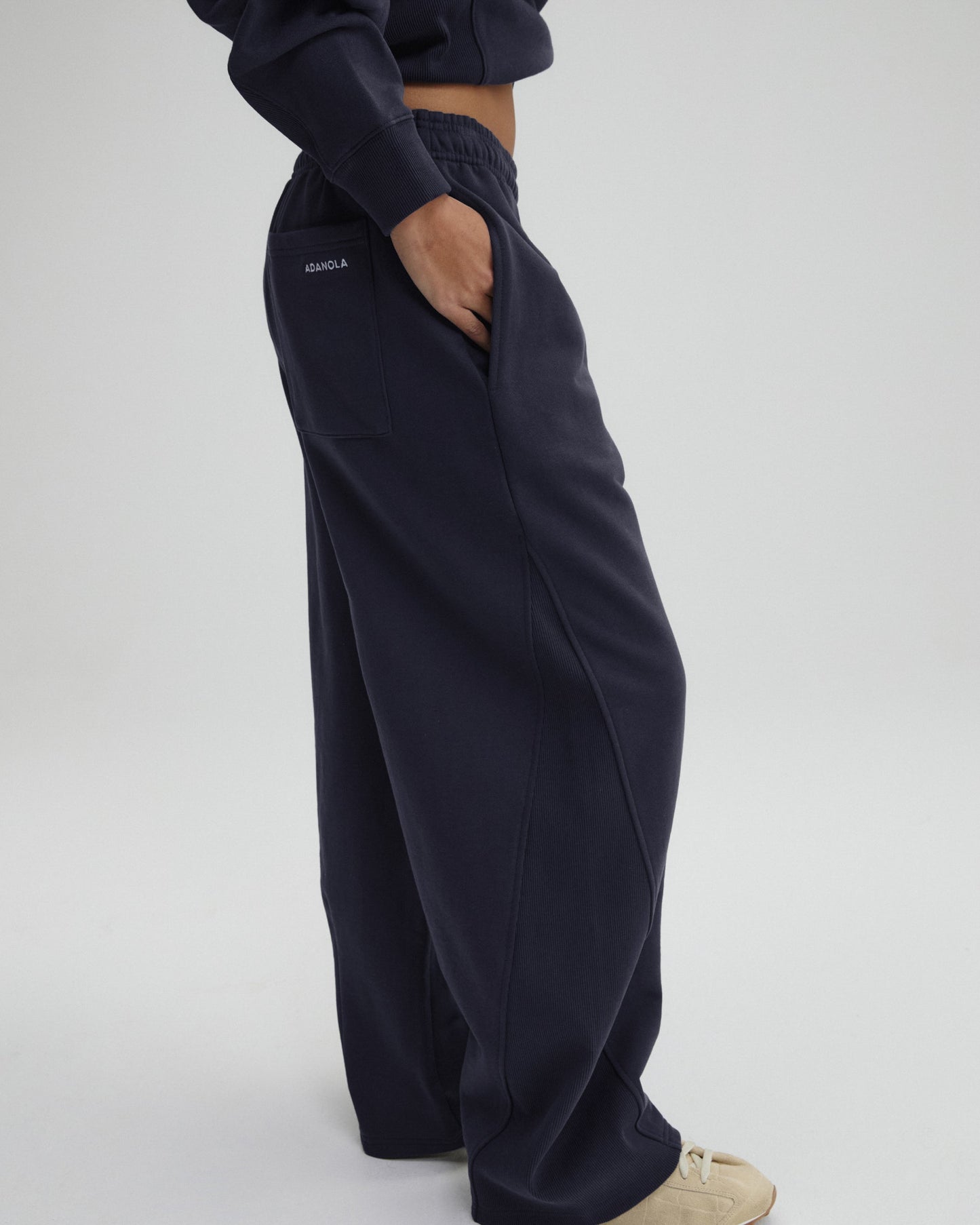 Ribbed Panel Barrel Leg Sweatpants - Midnight Blue