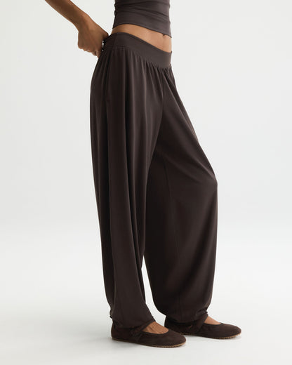 Balloon Yoga Pants - Coffee Bean