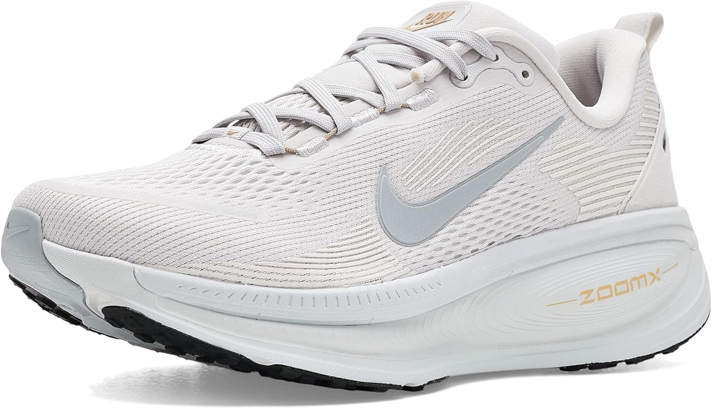 NIKE Women's Vomero 18