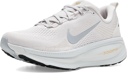 NIKE Women's Vomero 18