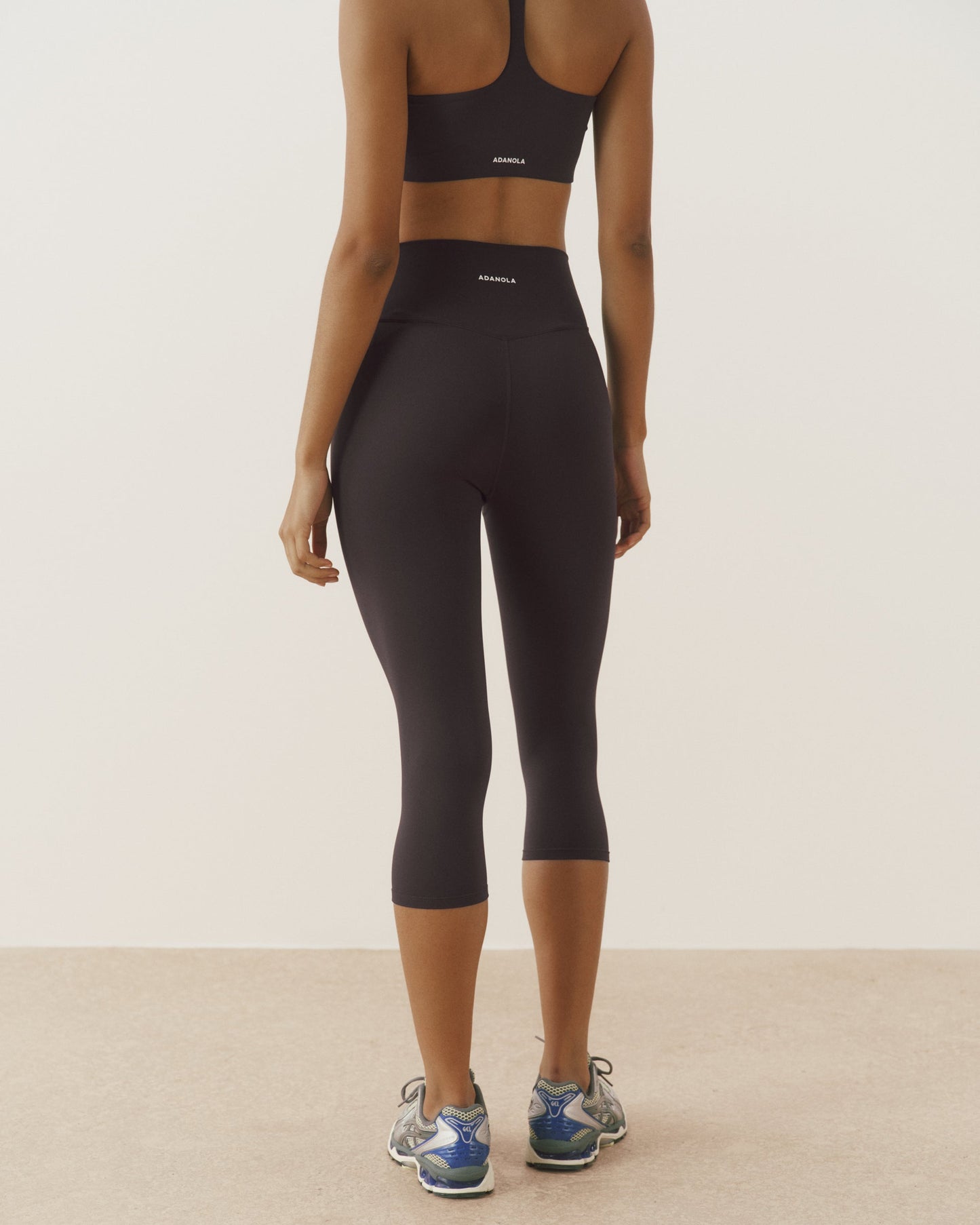 Ultimate Capri Leggings - Coffee Bean