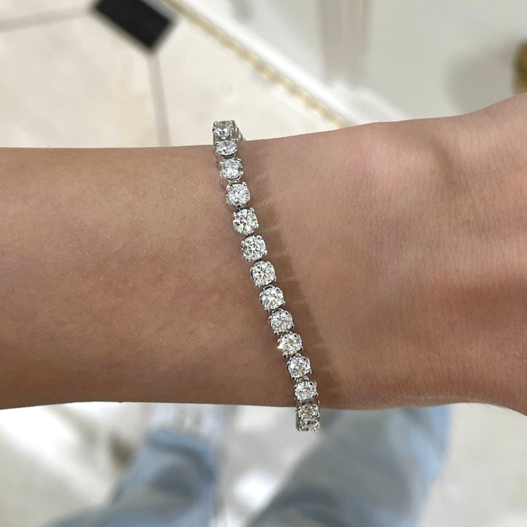 Buttercup Laboratory Grown Diamond Scalloped Tennis Bracelet