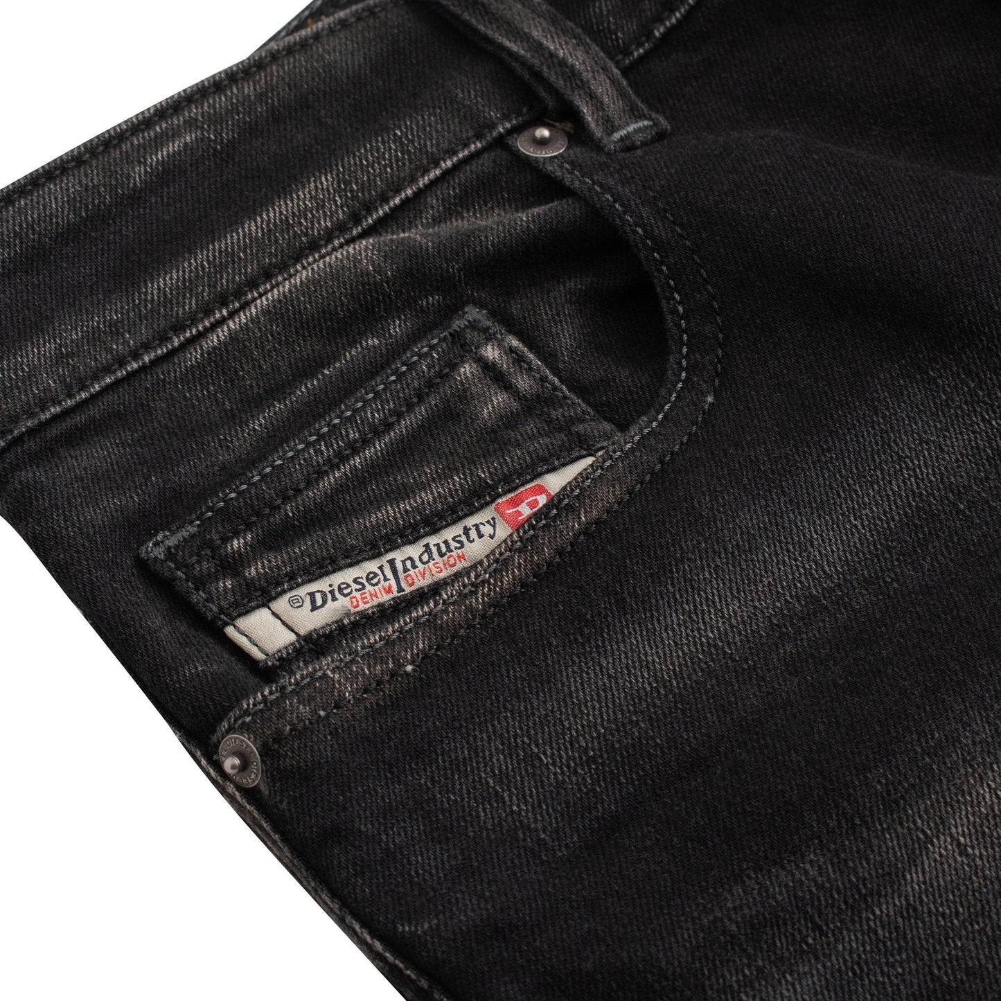 Buck-D Flared Denim | Black Wash