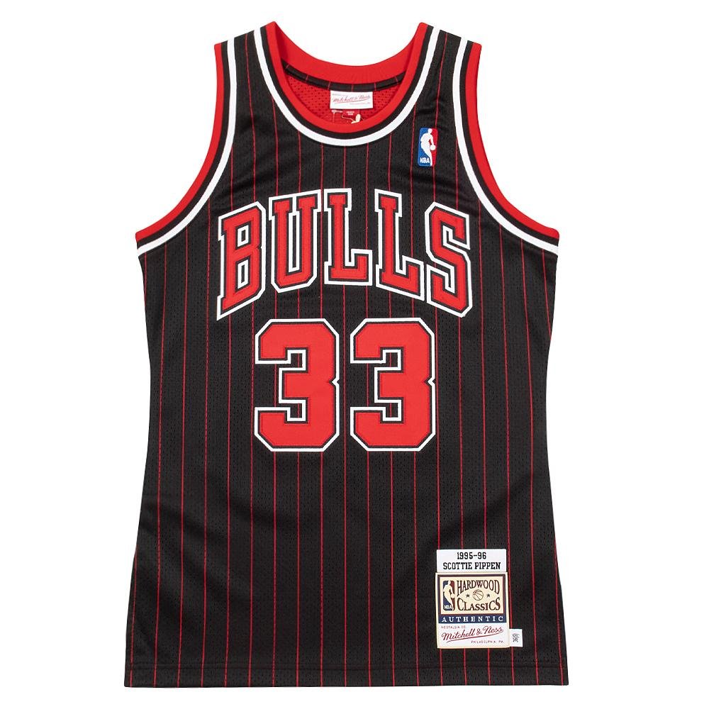 Scottie Pippen 1995 Auth Chic. Bulls Jersey | Pinstripe